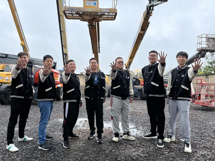 AG线上平台（集团）官方网站
的5周岁，我们这么过！-4.jpg